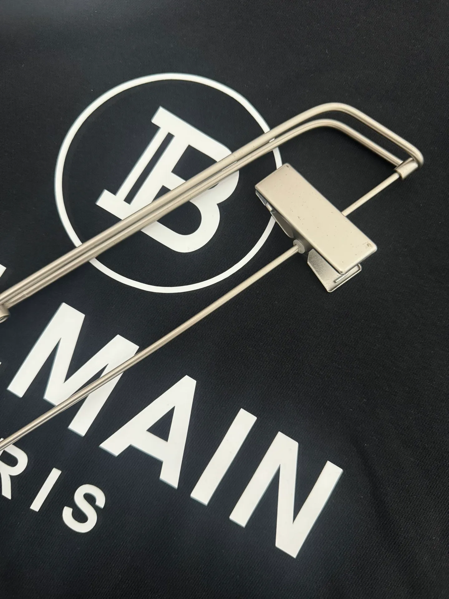 Balmain Balmain*'s most New Arrival round neck fashionable long-sleeved sweatshirt in autumn and winter, silicone process logo design, gram pure cotton fabric! Comfortable against the skin, durable and easy to wear, meticulous original craftsmanship, a must-have for casual Versatile Sizes S M L XL XXL